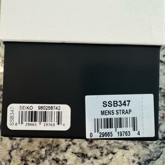 Seiko SSB347 Chronograph 10 Bar= 100 Meters Water Resistant. NWT - Picture 4 of 8